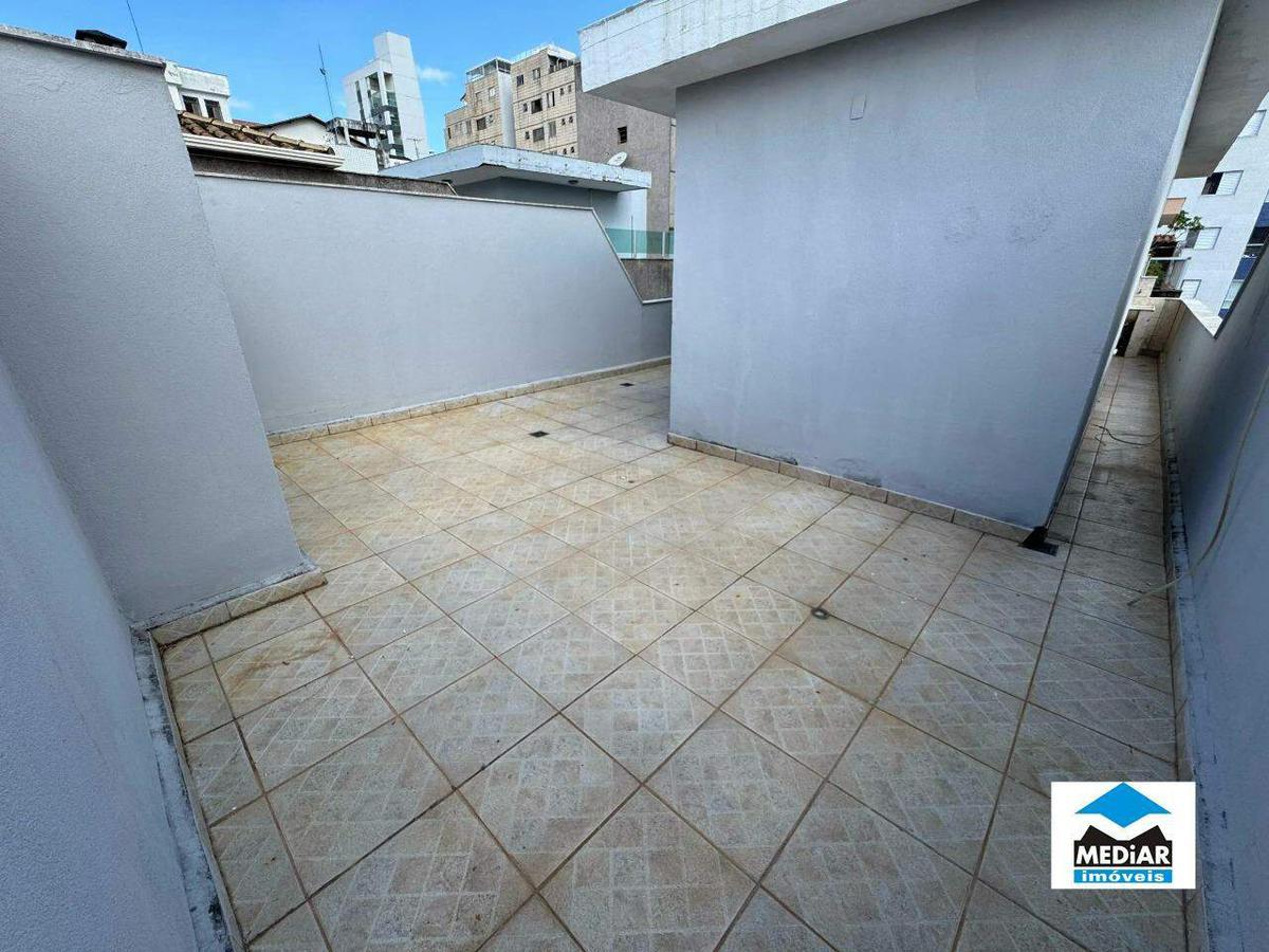 Cobertura, Sagrada Família, 4 Quartos, 2 Vagas, 1 Suíte