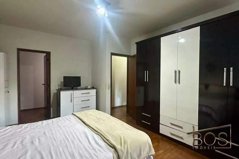 Casa, Serra, 4 Quartos, 4 Vagas, 1 Suíte