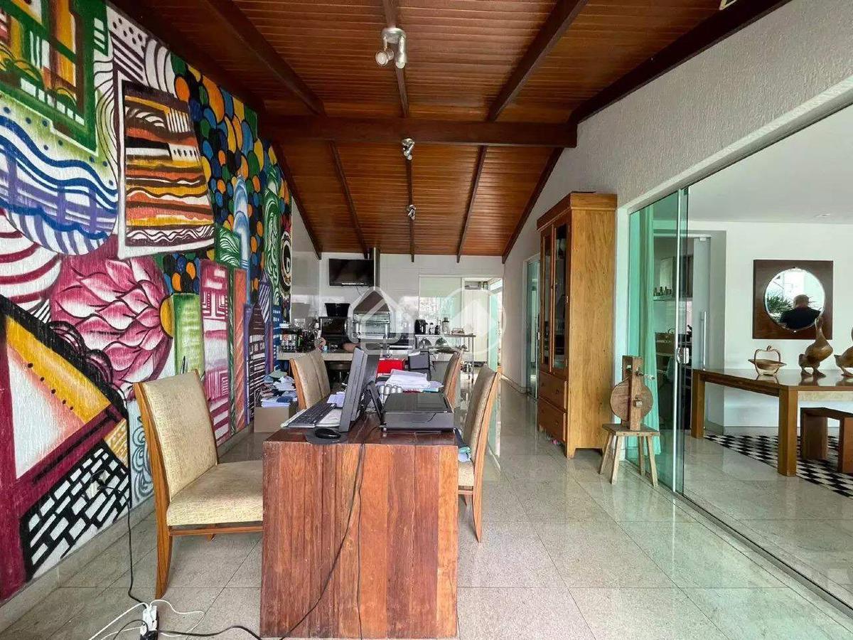 Casa, Estoril, 4 Quartos, 3 Vagas, 1 Suíte