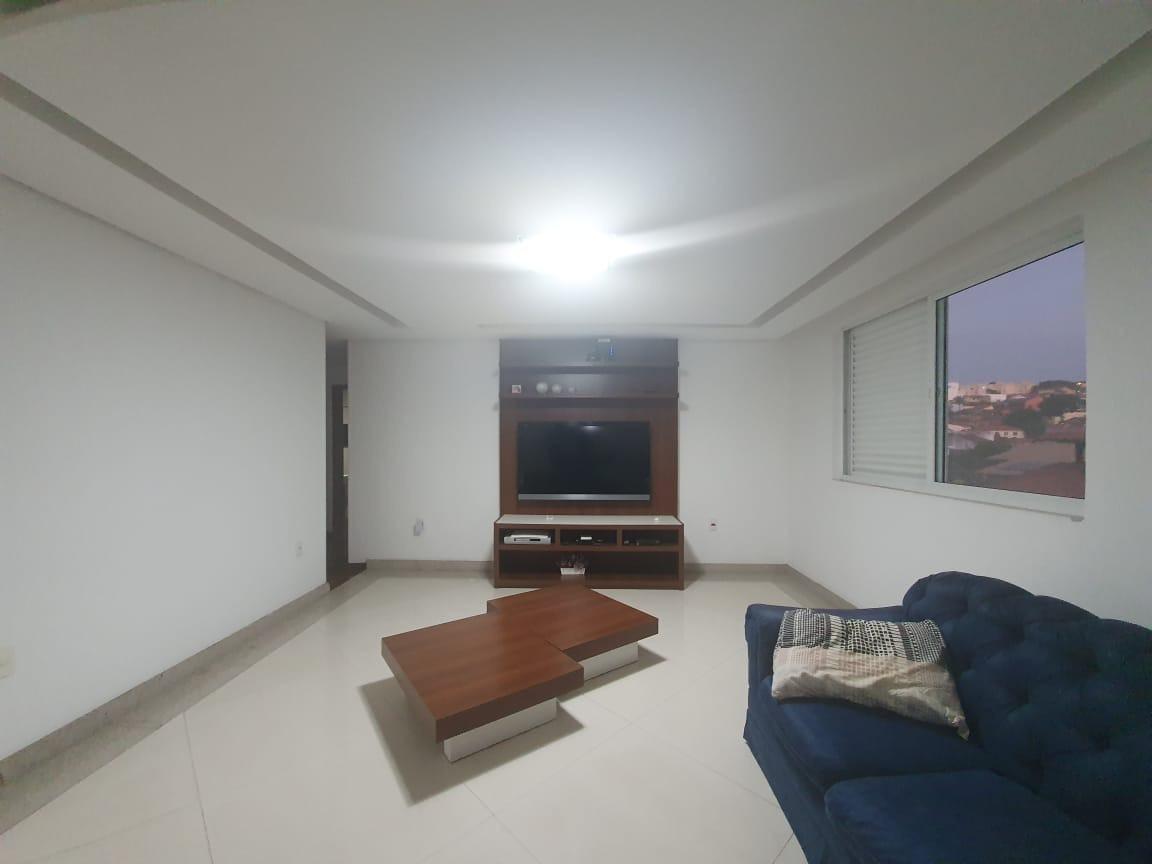 Casa, Jardim Riacho das Pedras, 3 Quartos, 6 Vagas, 2 Suítes