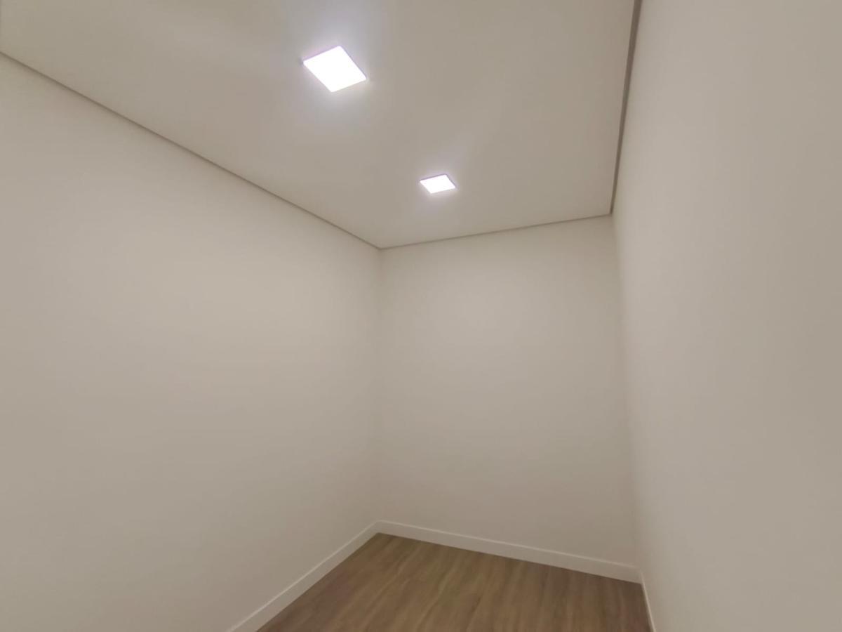 Casa, Trevo, 4 Quartos, 4 Vagas, 3 Suítes