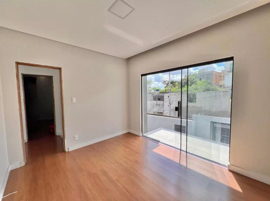 Casa, Colonial, 3 Quartos, 4 Vagas, 1 Suíte