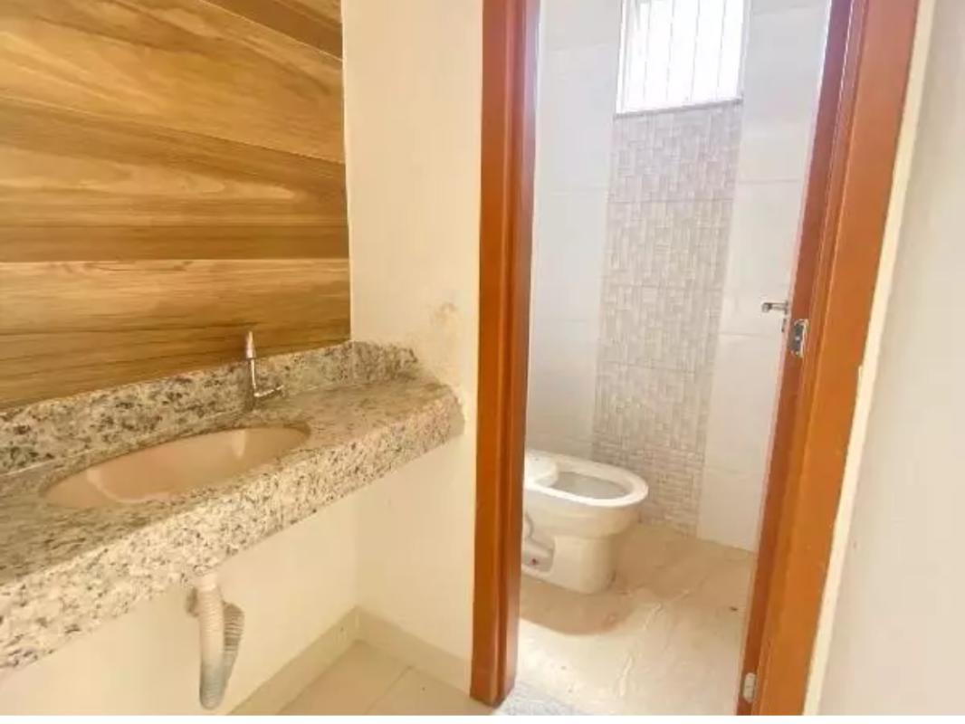 Casa, Bonsucesso, 3 Quartos, 2 Vagas, 1 Suíte