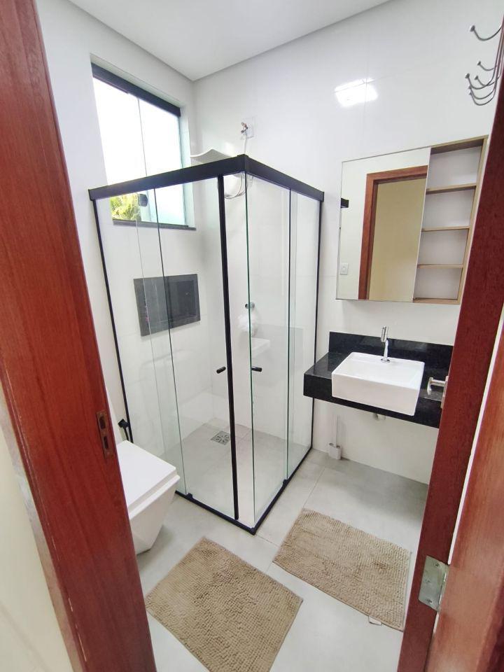 Casa, Tropical, 3 Quartos, 4 Vagas, 1 Suíte