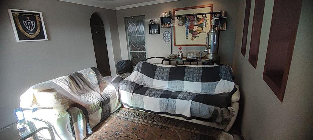 Casa, Nações Unidas, 4 Quartos, 0 Vaga, 1 Suíte