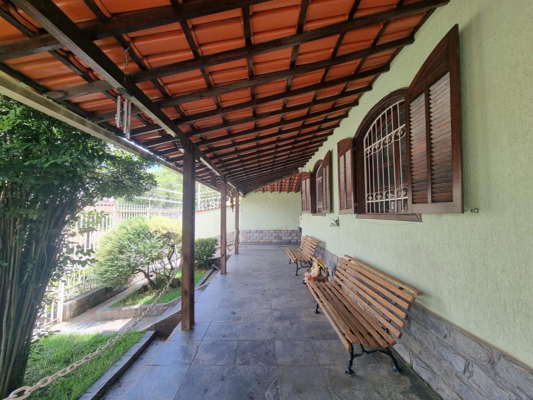 Casa, Jardim Riacho das Pedras, 4 Quartos, 5 Vagas, 1 Suíte