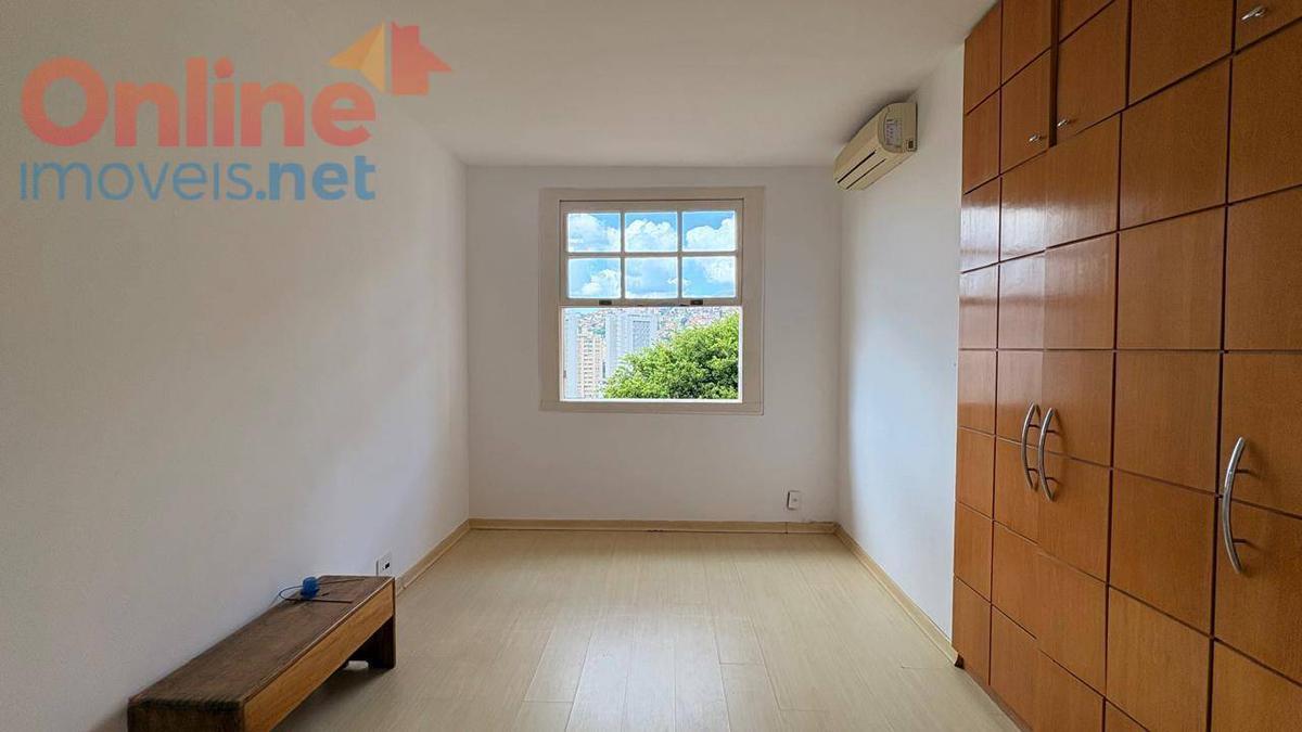 Casa, Vila Paris, 4 Quartos, 0 Vaga, 2 Suítes