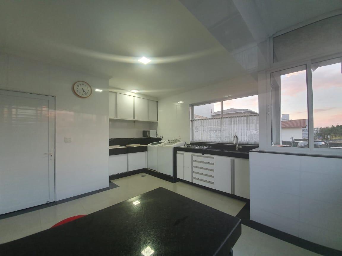 Casa, Jardim Riacho das Pedras, 3 Quartos, 6 Vagas, 2 Suítes