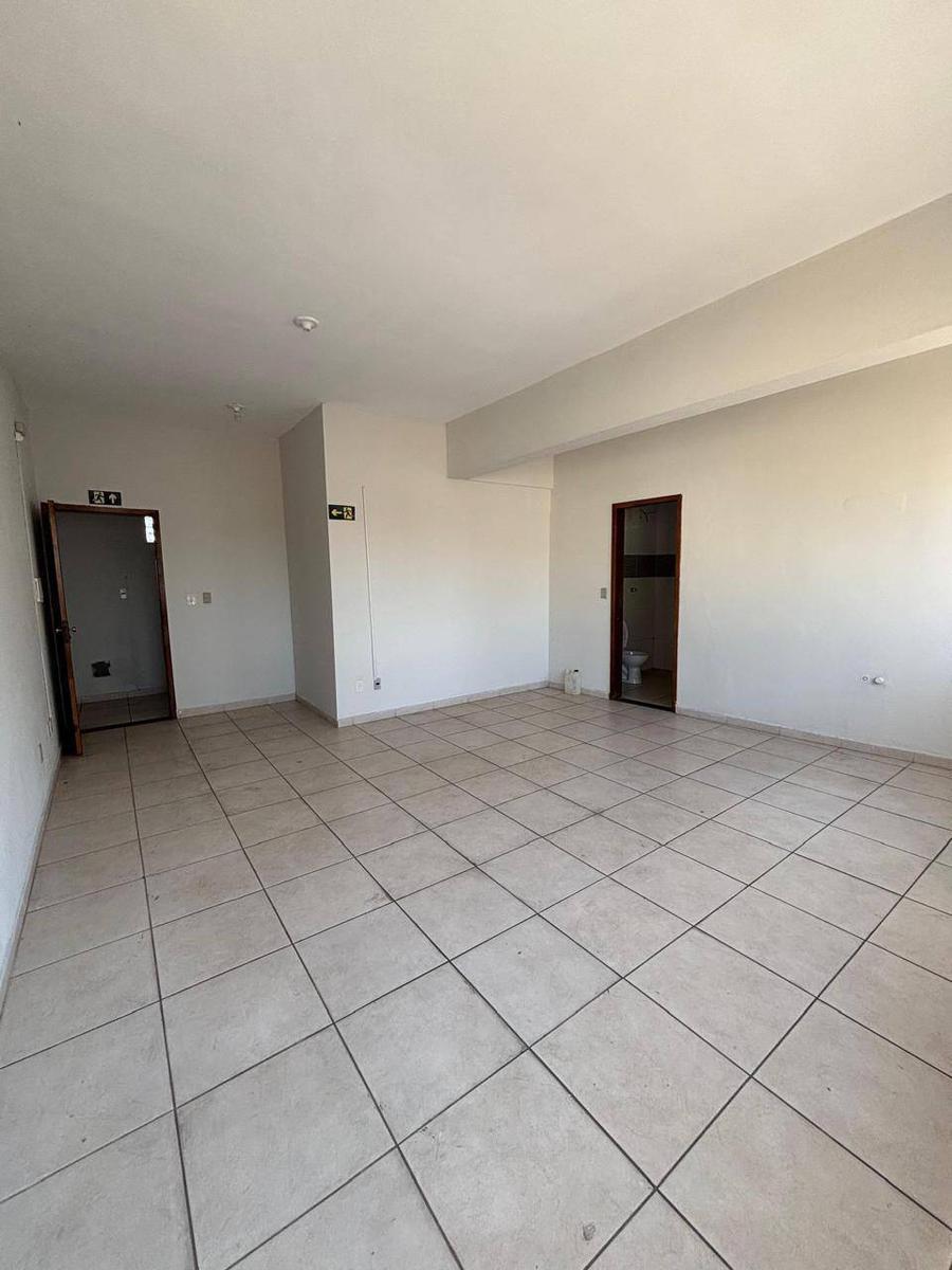 Sala, Centro, 0 Quarto, 0 Vaga