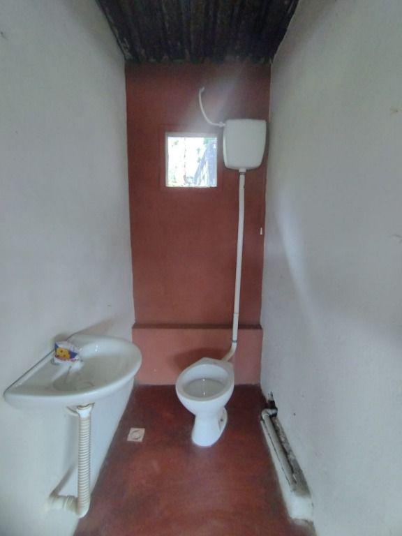 Casa, Centro, 7 Quartos, 0 Vaga