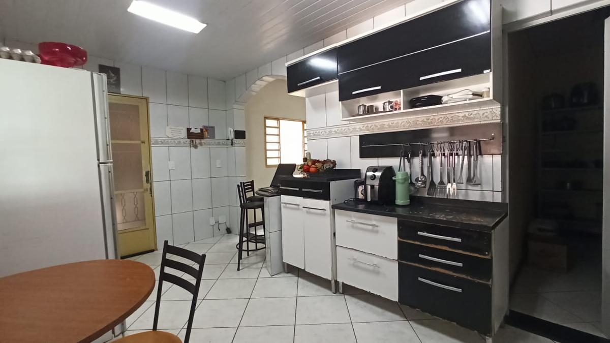 Casa, Jardim Pirineus, 4 Quartos, 5 Vagas, 1 Suíte
