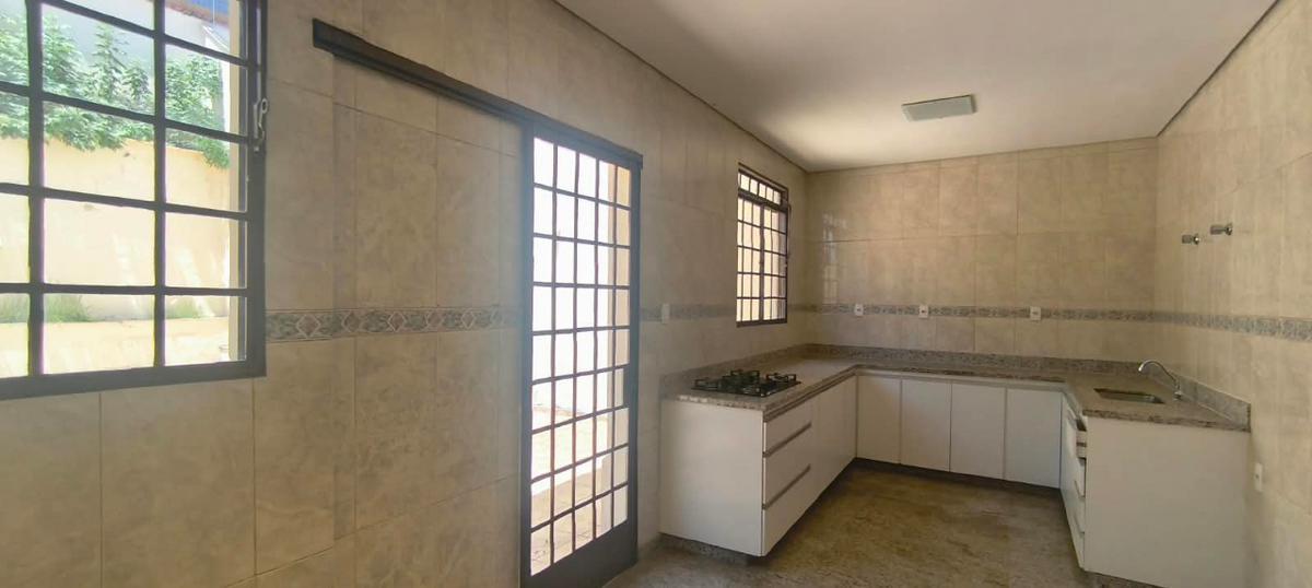 Casa, Pirajá, 3 Quartos, 2 Vagas, 1 Suíte