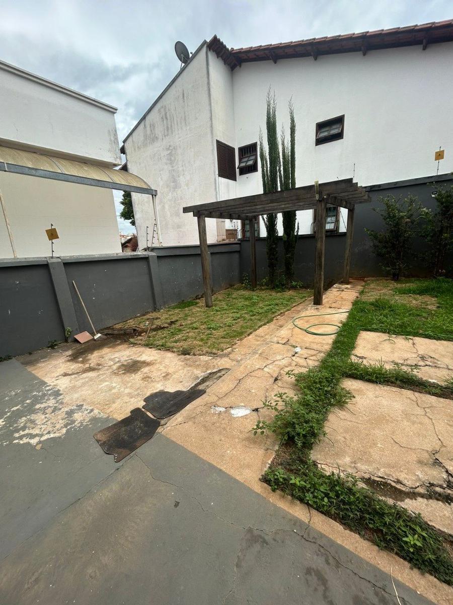 Casa, Centro, 3 Quartos, 1 Vaga, 1 Suíte