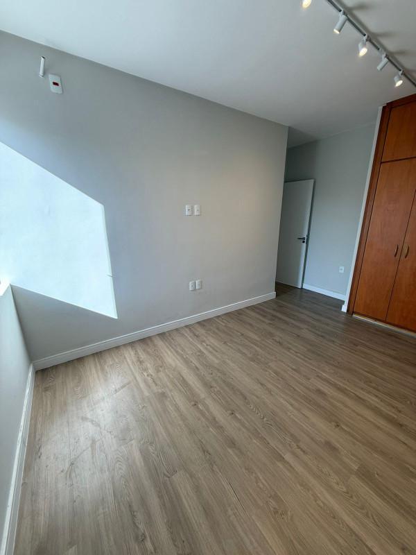 Casa, Guarujá, 4 Quartos, 4 Vagas, 1 Suíte