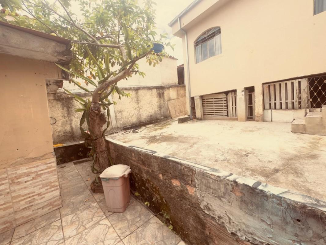 Casa, Paraúna (venda Nova), 4 Quartos, 4 Vagas, 1 Suíte