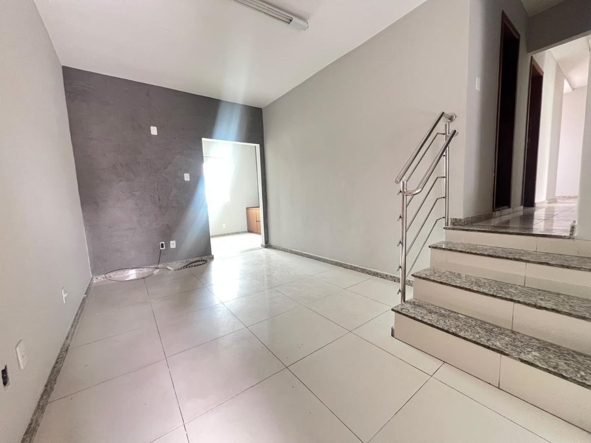 Casa Comercial, Nova Suíssa, 0 Quarto, 0 Vaga