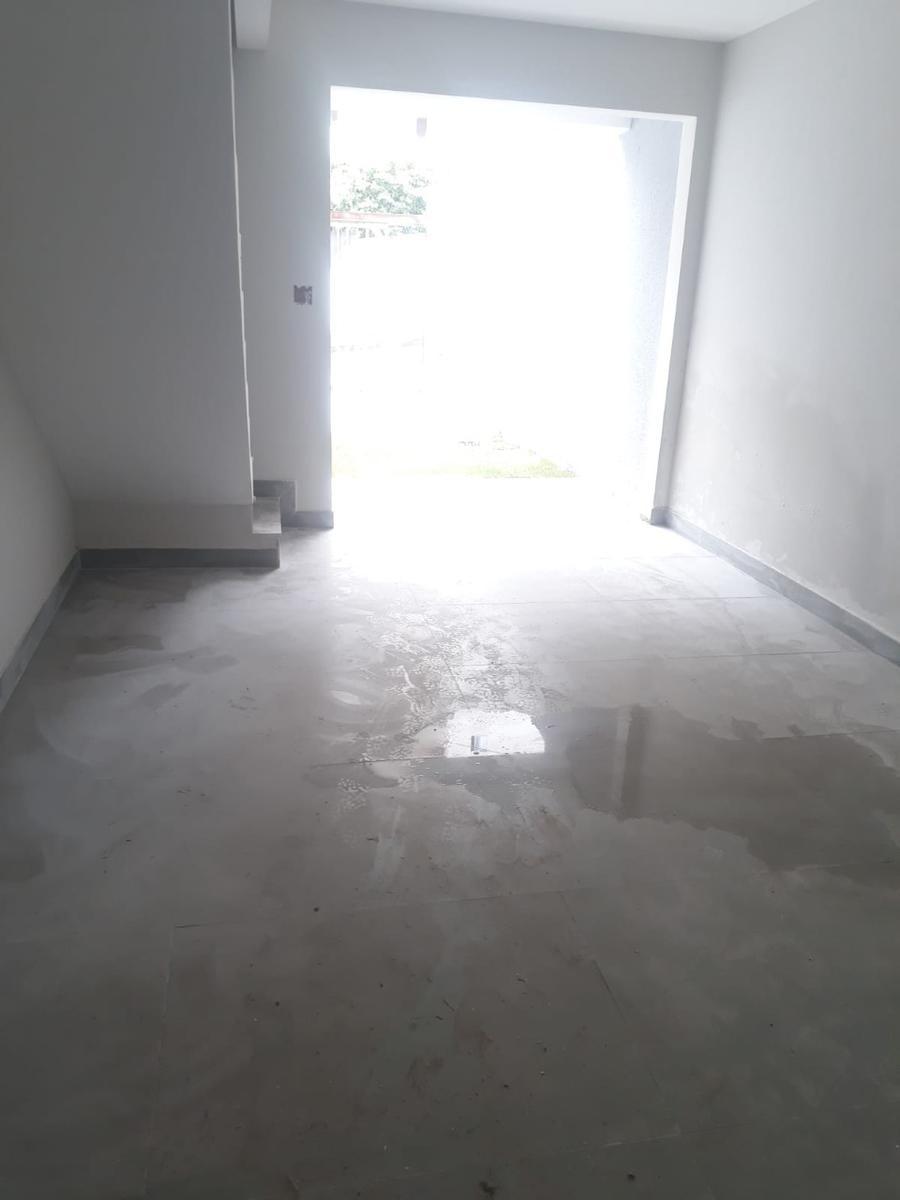 Casa, Planalto, 2 Quartos, 1 Vaga, 1 Suíte