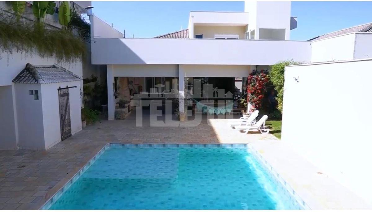 Casa, Rezende, 0 Quarto, 6 Vagas, 4 Suítes