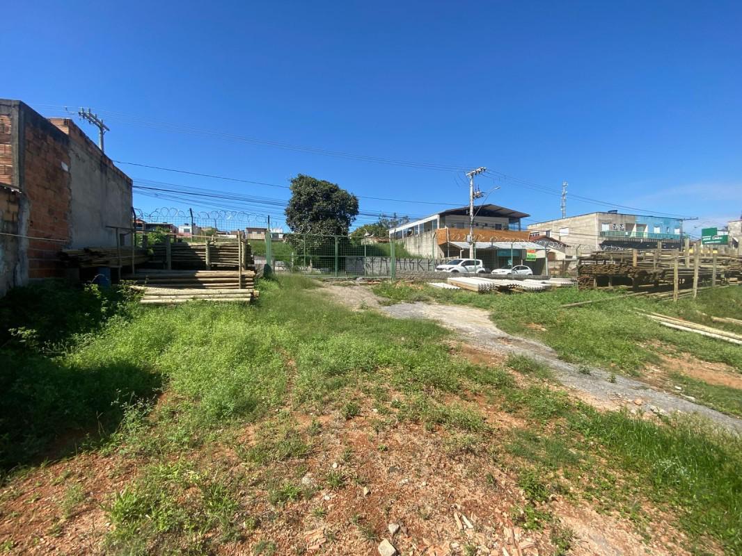 Lote, Pedra Azul, 0 Quarto, 30 Vagas