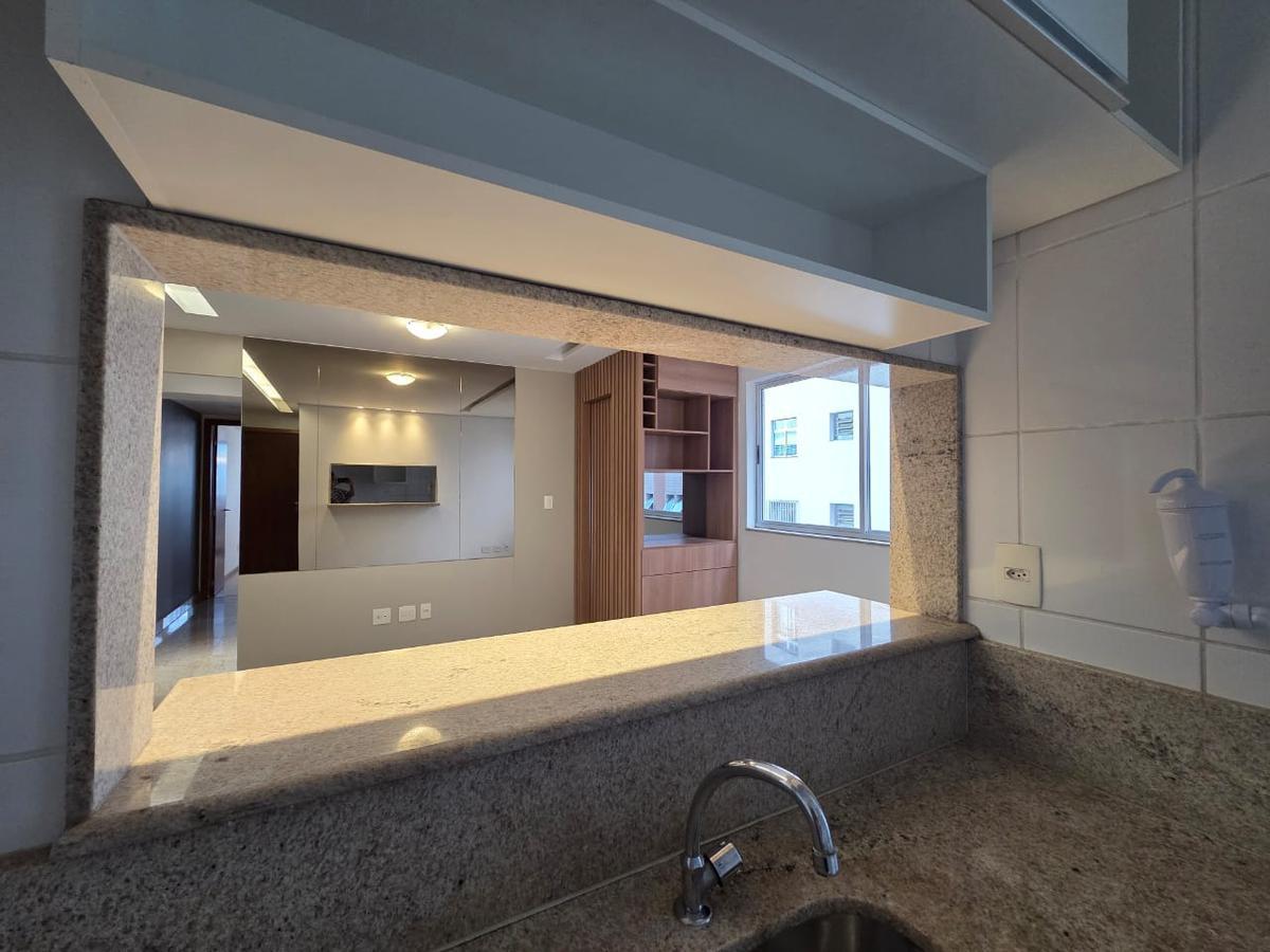 Apartamento, Funcionários, 2 Quartos, 2 Vagas, 1 Suíte