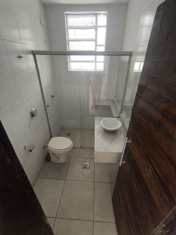 Casa Comercial, Prado, 2 Quartos, 0 Vaga