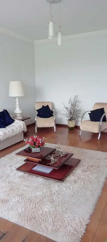 Casa, Camargos, 3 Quartos, 4 Vagas, 1 Suíte