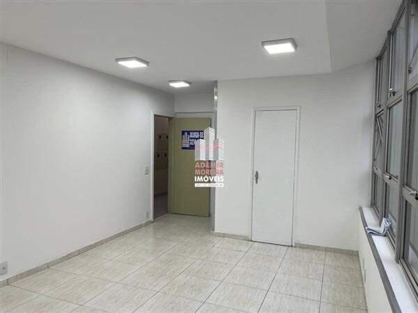 Sala, Funcionários