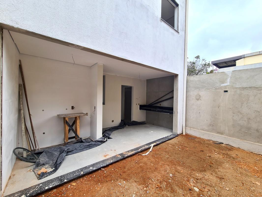 Casa, Ouro Preto, 3 Quartos, 4 Vagas, 1 Suíte