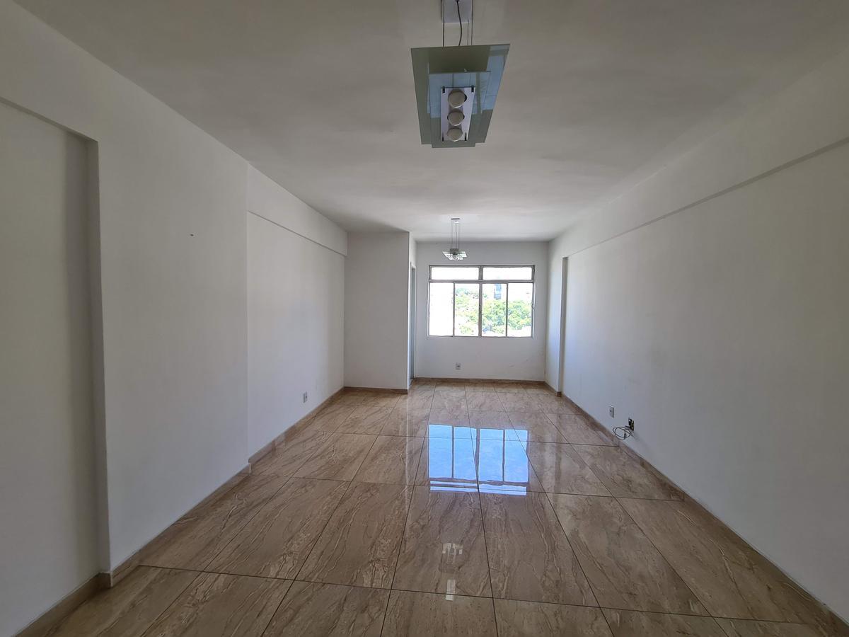 Sala, Barro Preto, 0 Quarto, 1 Vaga