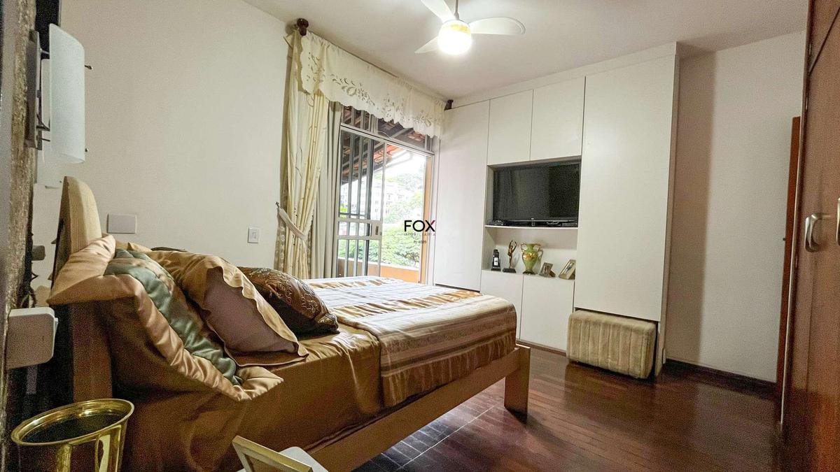 Casa, Serra, 4 Quartos, 2 Vagas, 2 Suítes