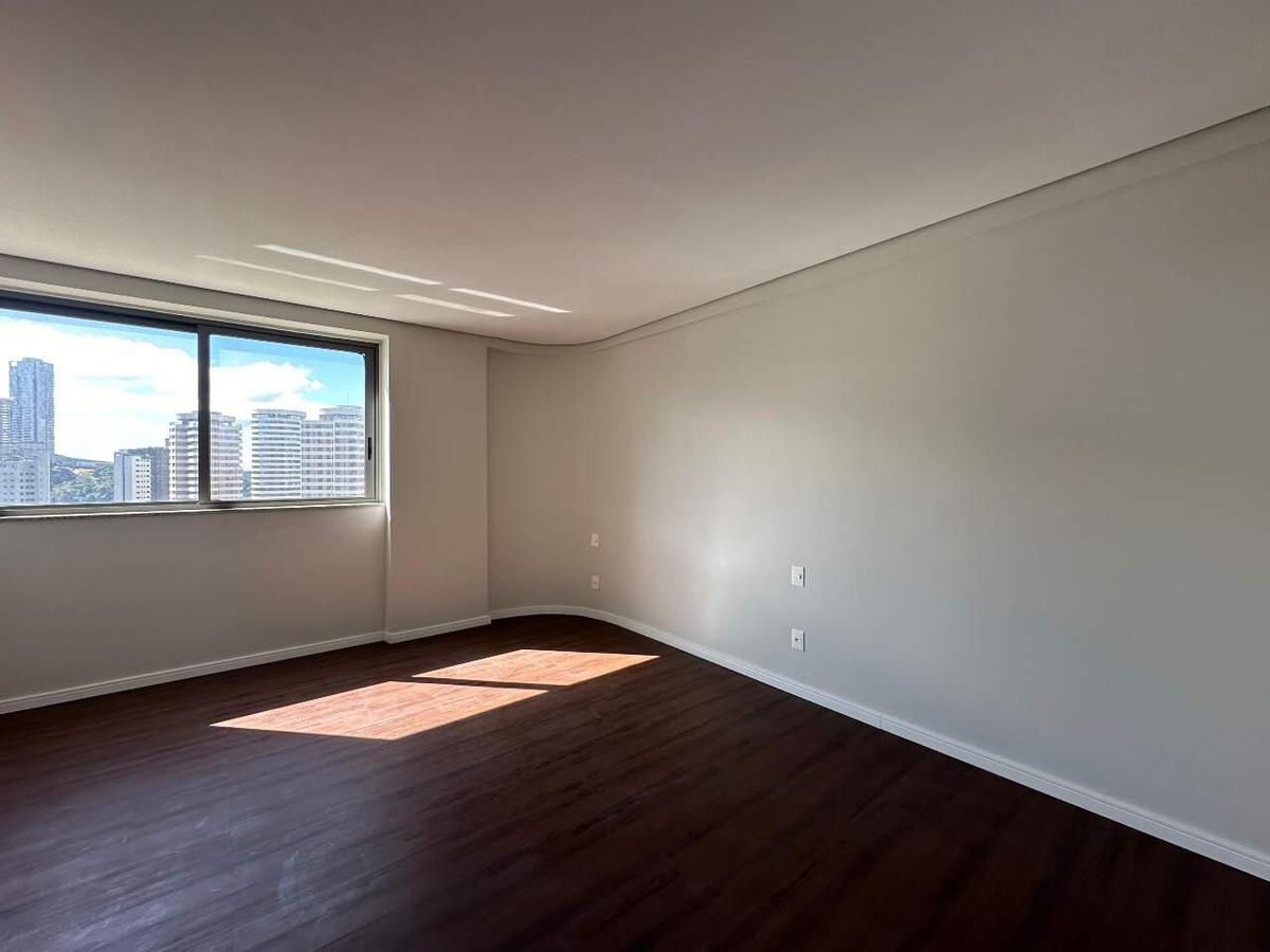 Apartamento, Vale do Sereno, 4 Quartos, 5 Vagas, 1 Suíte