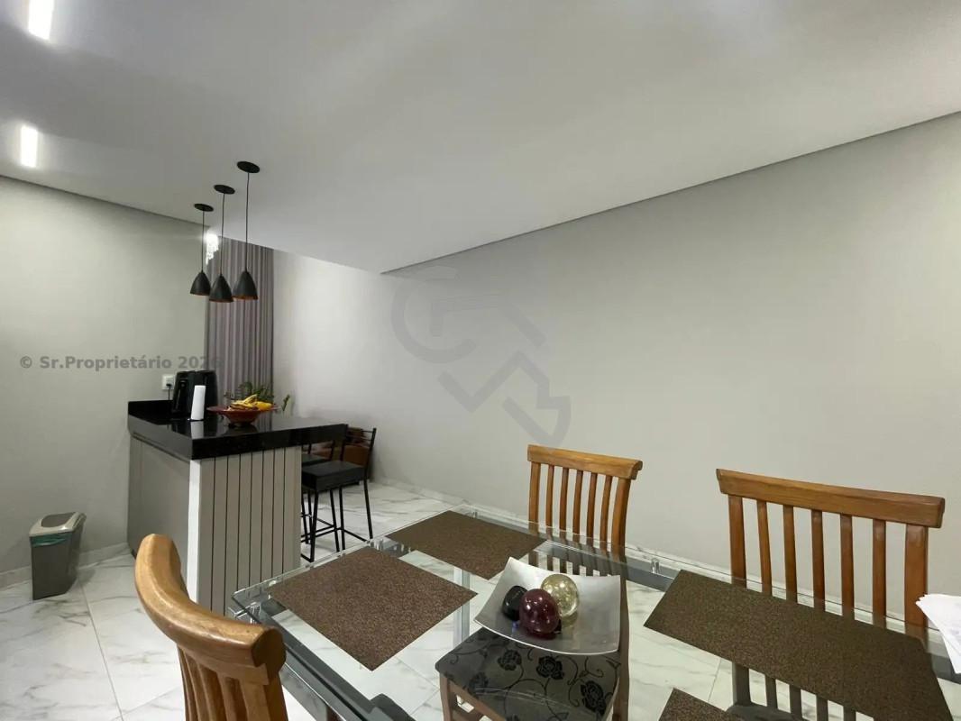 Casa, Santa Efigênia, 3 Quartos, 2 Vagas, 1 Suíte