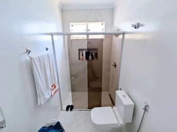 Casa, Esplanada, 4 Quartos, 2 Vagas, 1 Suíte