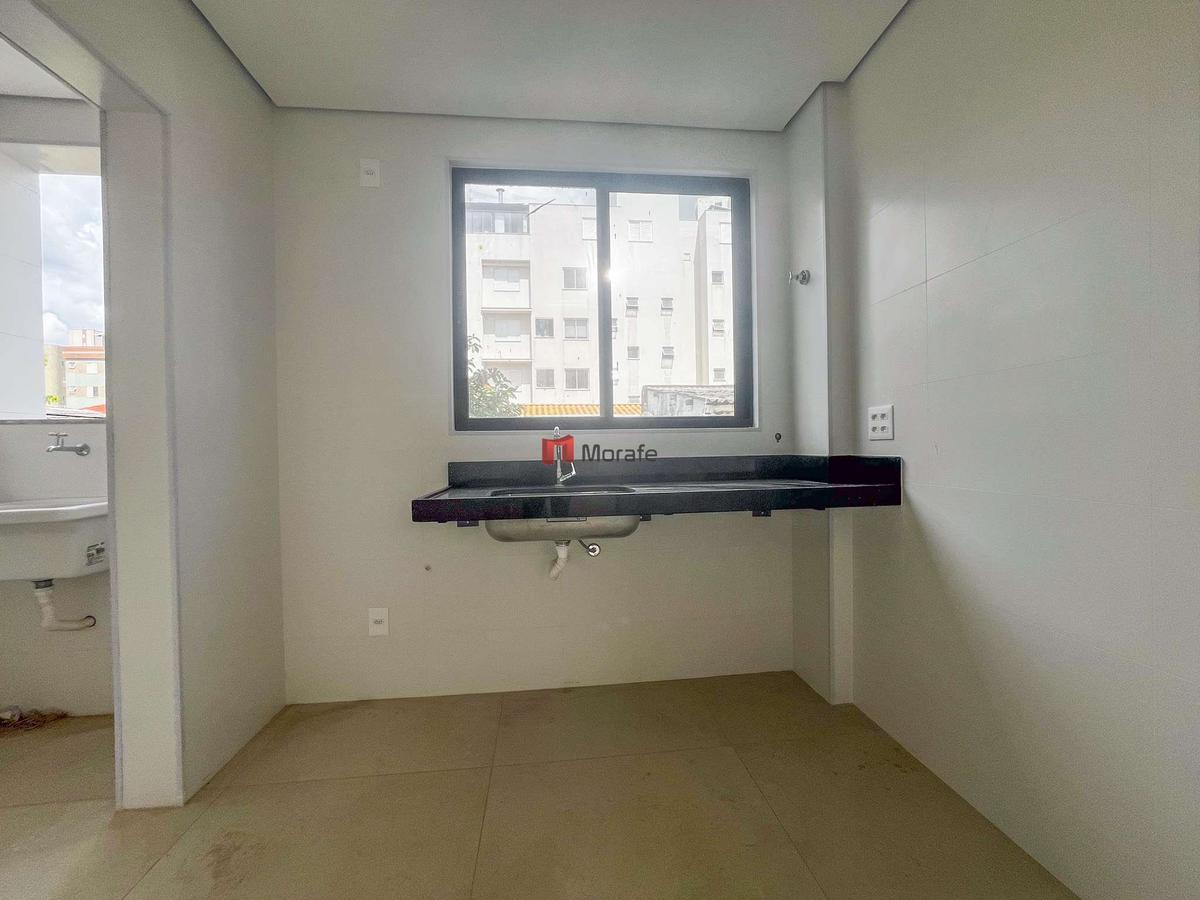 Apartamento, Floresta, 2 Quartos, 2 Vagas, 2 Suítes