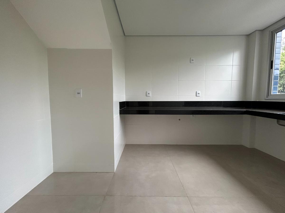 Cobertura, Ouro Preto, 4 Quartos, 3 Vagas, 2 Suítes