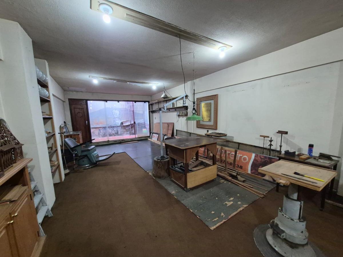 Andar, Centro, 0 Quarto, 0 Vaga