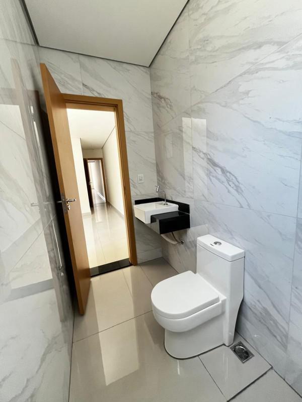 Casa, Europa, 3 Quartos, 3 Vagas, 1 Suíte