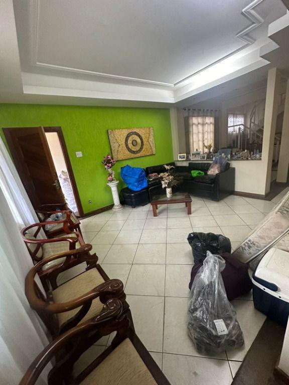 Cobertura, Centro, 4 Quartos, 2 Vagas, 1 Suíte