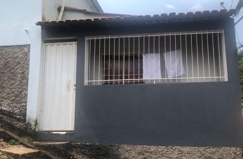 Casa, Caieira, 2 Quartos, 0 Vaga