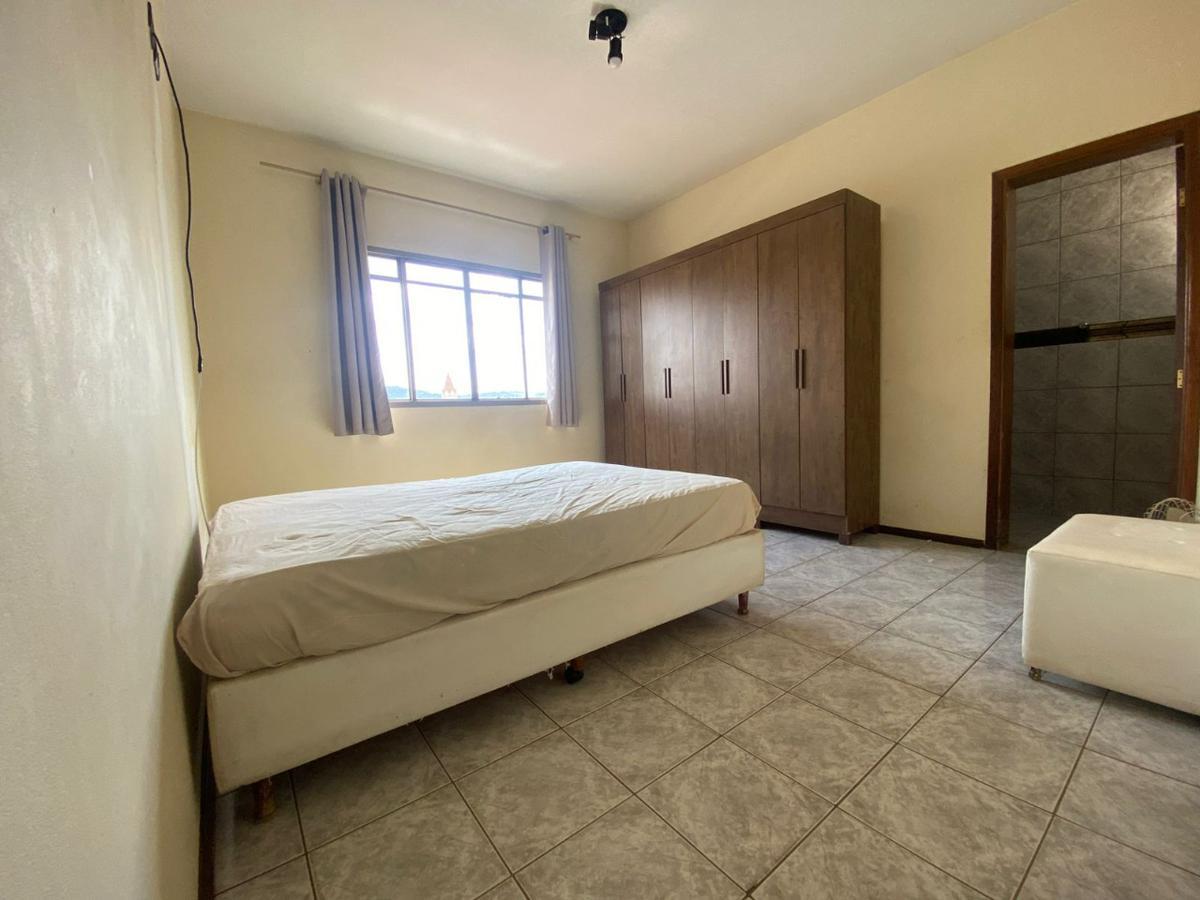 Apartamento, Centro, 5 Quartos, 0 Vaga, 1 Suíte