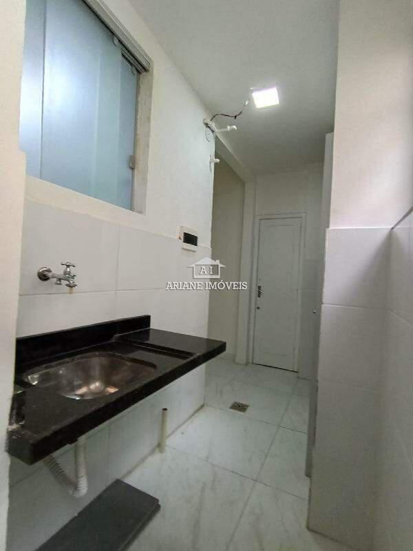 Apartamento, Centro, 2 Quartos, 0 Vaga