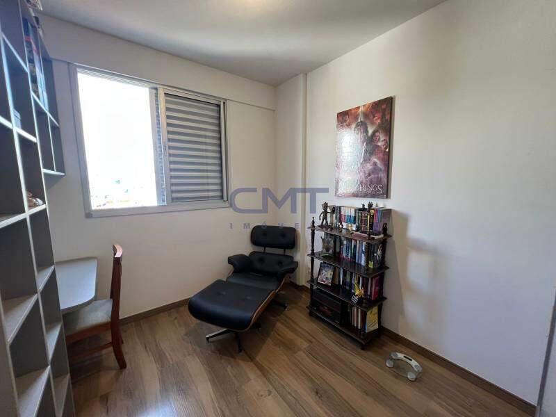Apartamento, Sagrada Família, 3 Quartos, 2 Vagas, 1 Suíte