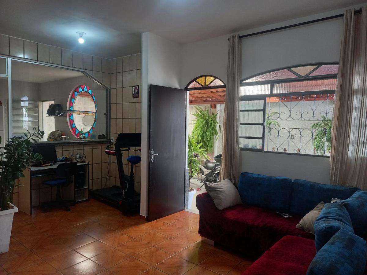 Casa, Jardim Guanabara, 2 Quartos, 2 Vagas, 1 Suíte