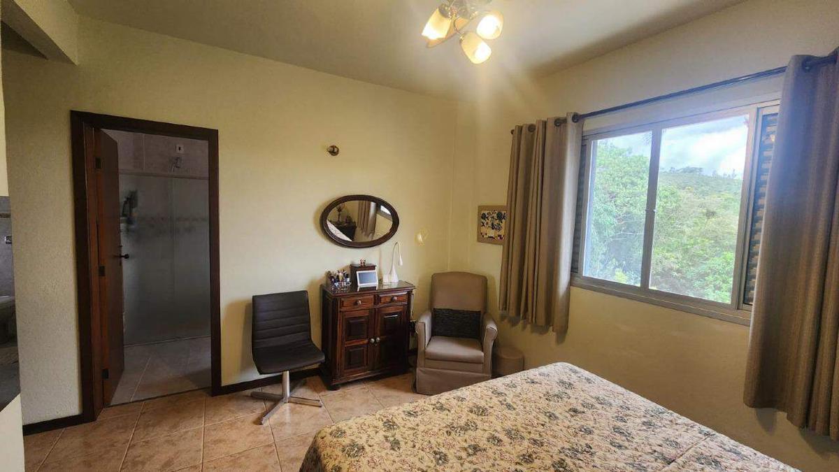 Casa, Canto das Águas, 5 Quartos, 2 Vagas, 4 Suítes