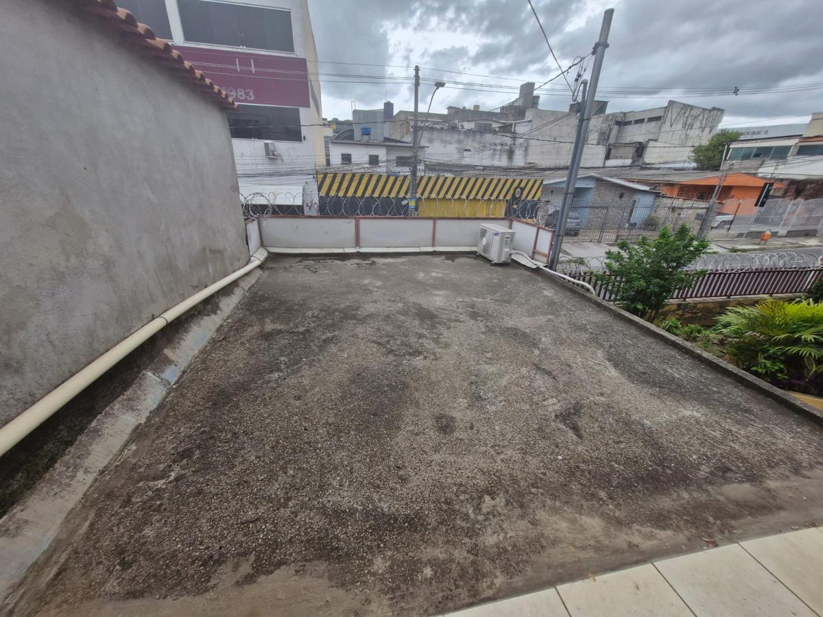 Casa Comercial, Glória, 3 Quartos, 1 Vaga, 1 Suíte