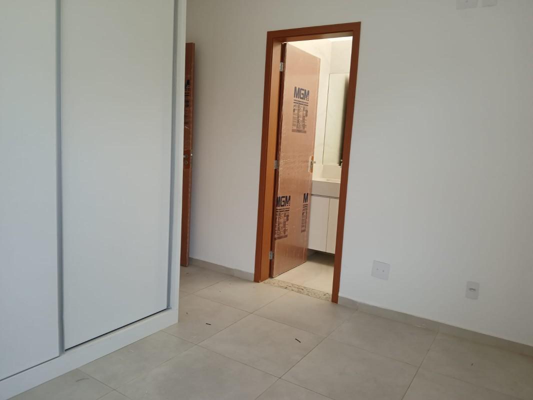 Casa, Planalto, 3 Quartos, 2 Vagas, 1 Suíte