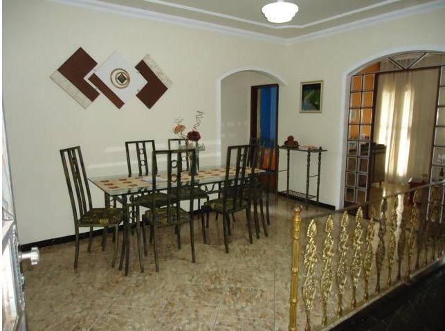 Casa, Milionários, 4 Quartos, 3 Vagas, 1 Suíte