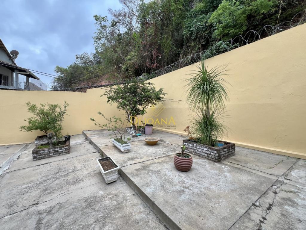 Casa, Ingá Alto, 4 Quartos, 4 Vagas, 2 Suítes