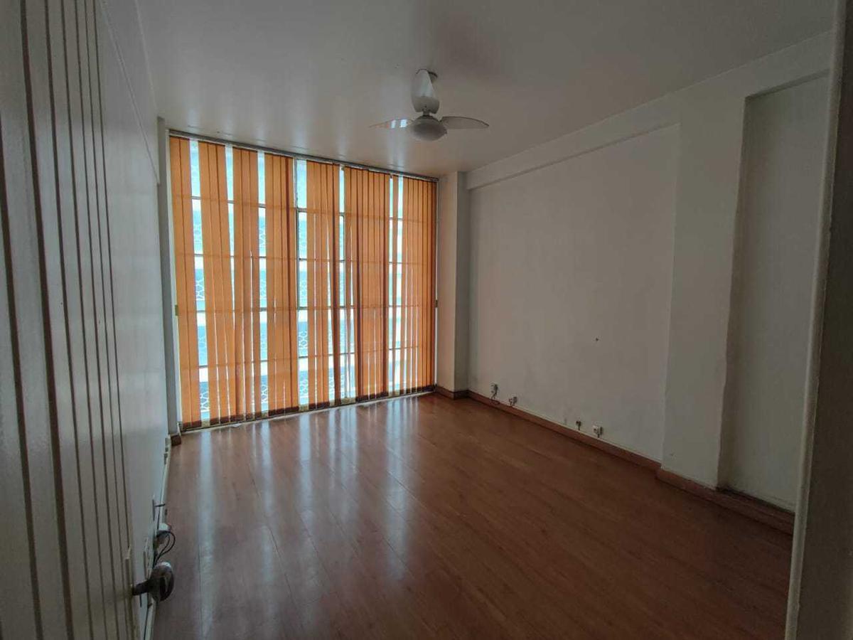 Sala, Centro, 1 Quarto, 0 Vaga