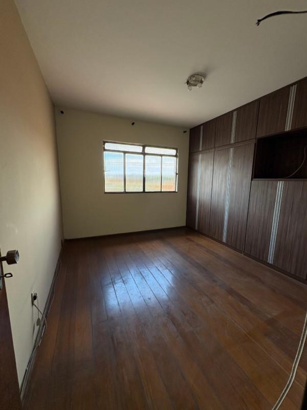 Casa, Coqueiros, 6 Quartos, 2 Vagas